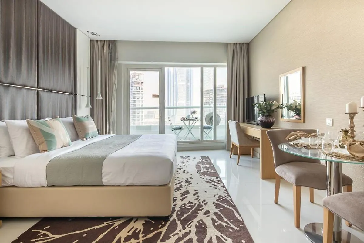 Frank Porter - Damac Canal Views Dubai Apartment