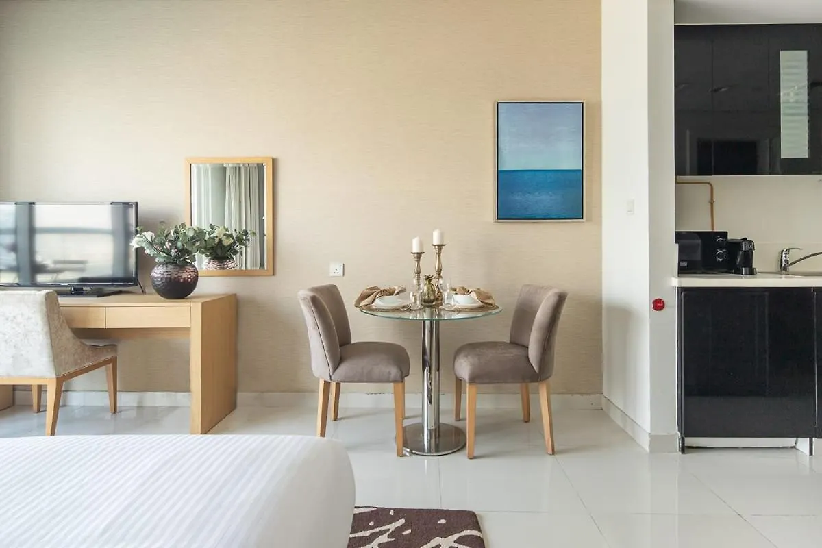 Apartment Frank Porter - Damac Canal Views Dubai